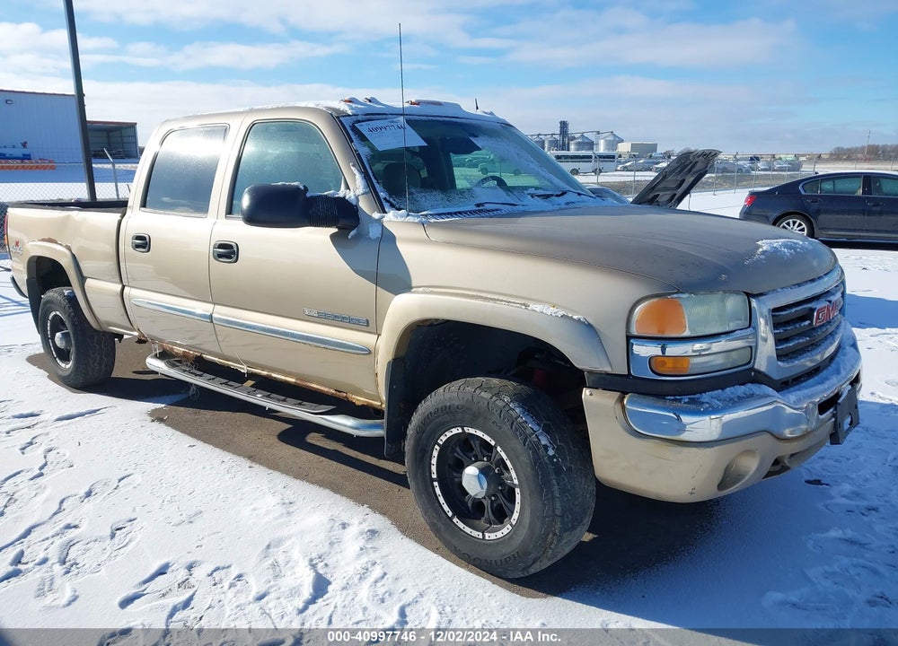 2004 GMC SIERRA 2500HD SLT VIN: 1GTHK23U94F189015