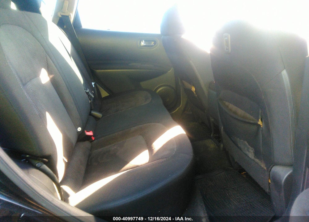 2011 NISSAN ROGUE S VIN: JN8AS5MT1BW561943