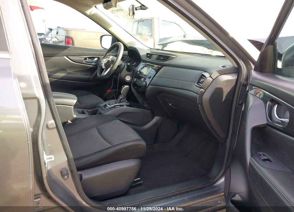 2017 NISSAN ROGUE S VIN: JN8AT2MT4HW381537
