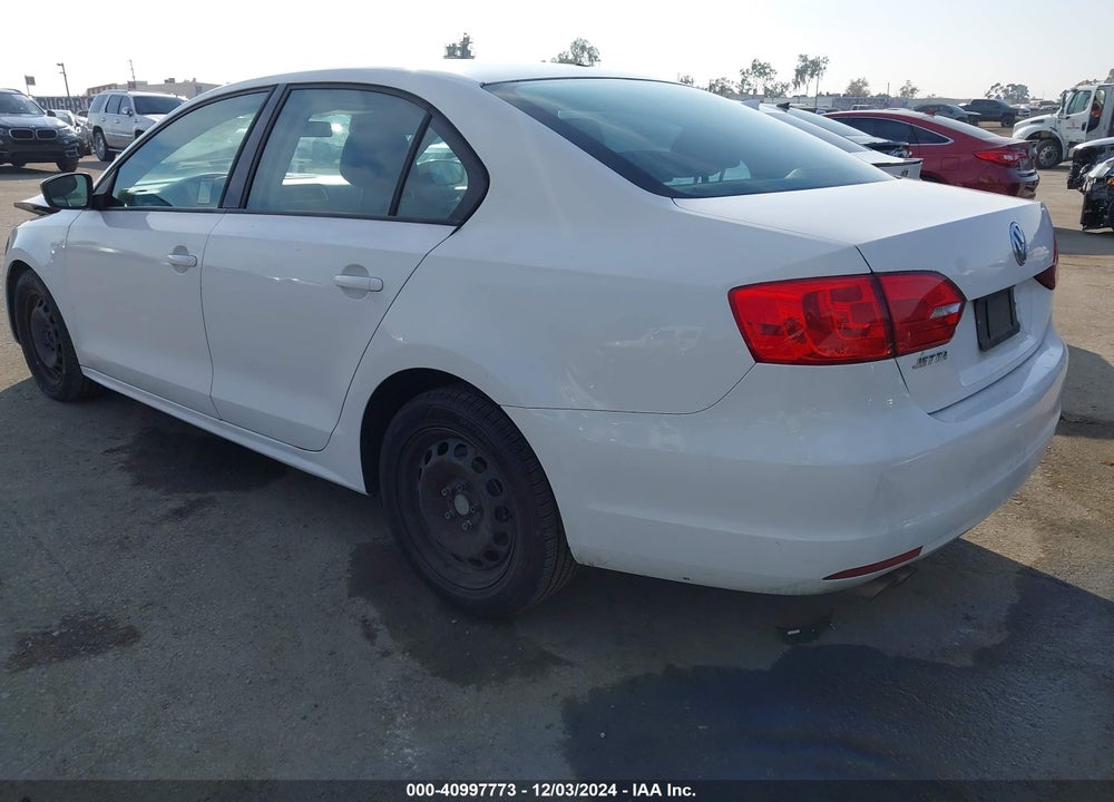 2012 VOLKSWAGEN JETTA 2.0L S VIN: 3VW2K7AJ5CM354209