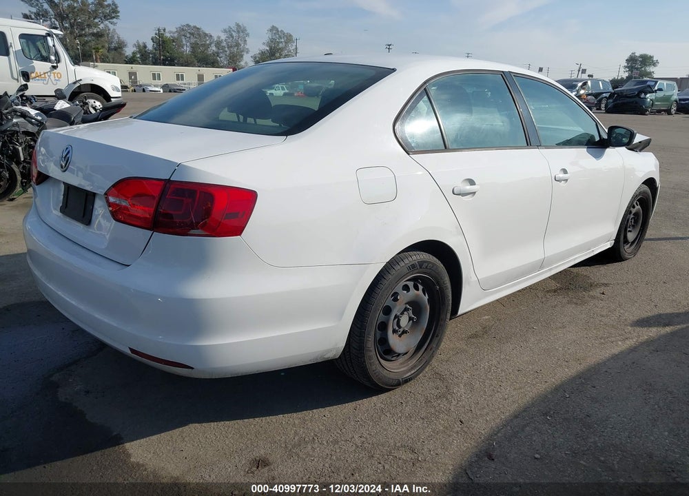 2012 VOLKSWAGEN JETTA 2.0L S VIN: 3VW2K7AJ5CM354209