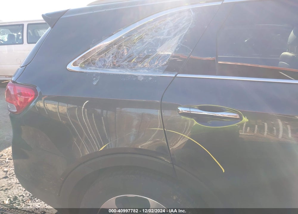 2016 KIA SORENTO 3.3L EX VIN: 5XYPH4A54GG044323