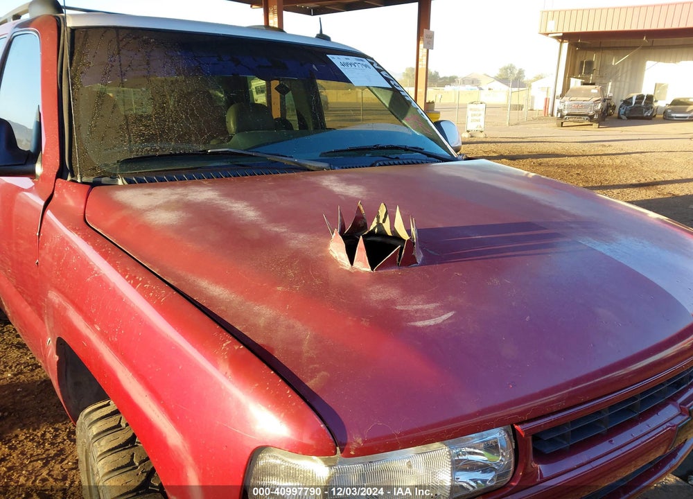 2002 CHEVROLET TAHOE Z71 VIN: 1GNEK13T42R308306