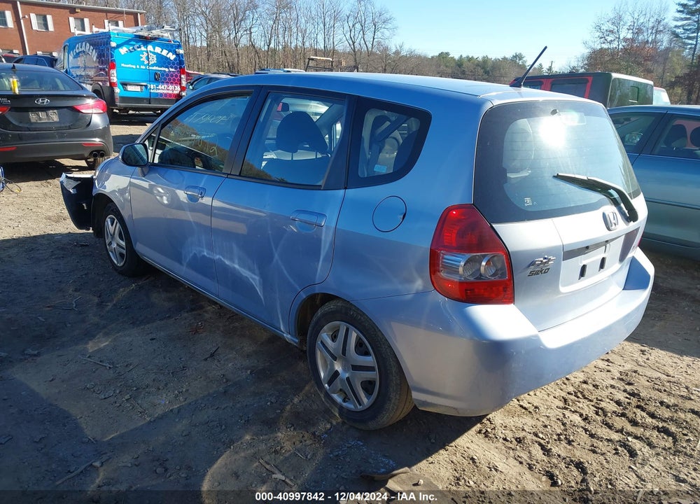 2008 HONDA FIT VIN: JHMGD37418S056511