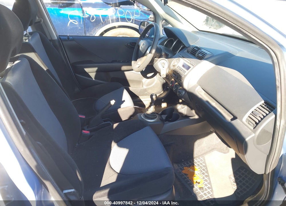 2008 HONDA FIT VIN: JHMGD37418S056511