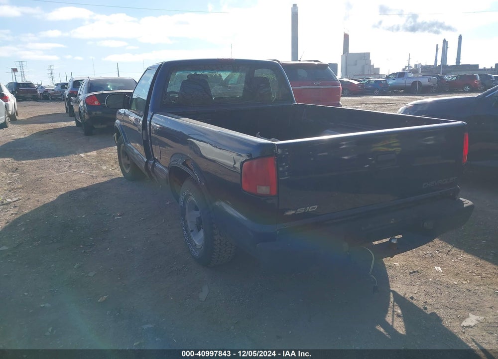 2002 CHEVROLET S-10 LS VIN: 1GCCS14W928151841