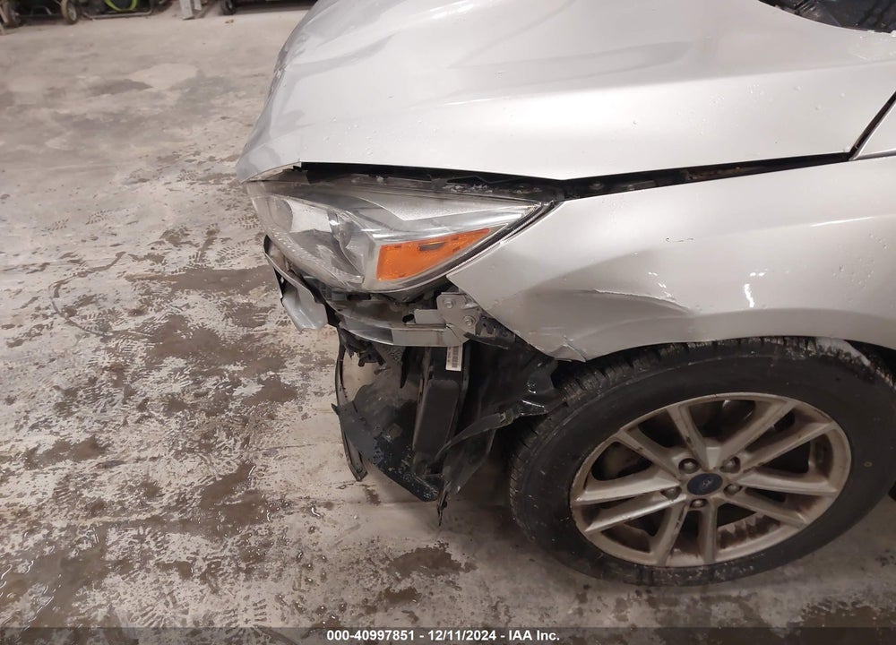 2018 FORD FOCUS SE VIN: 1FADP3K25JL235450