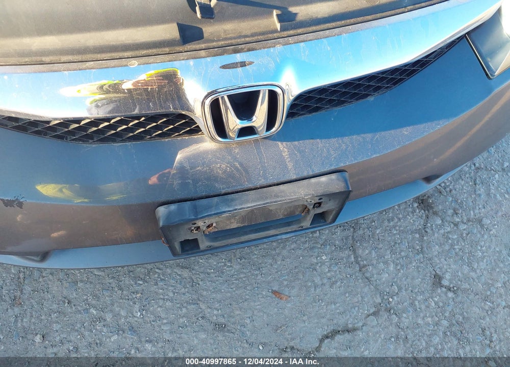 2011 HONDA CIVIC LX VIN: 2HGFA1F52BH306150