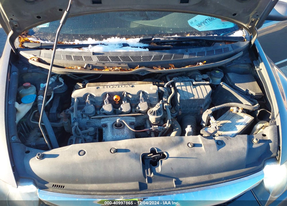 2011 HONDA CIVIC LX VIN: 2HGFA1F52BH306150