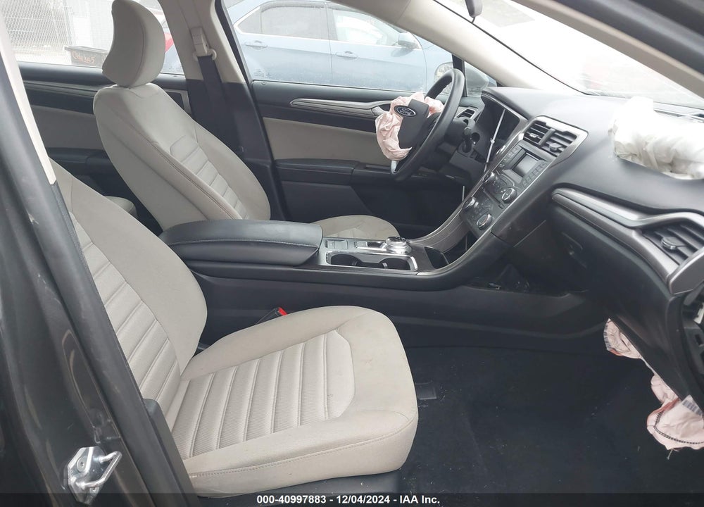 2017 FORD FUSION S VIN: 3FA6P0G72HR394367