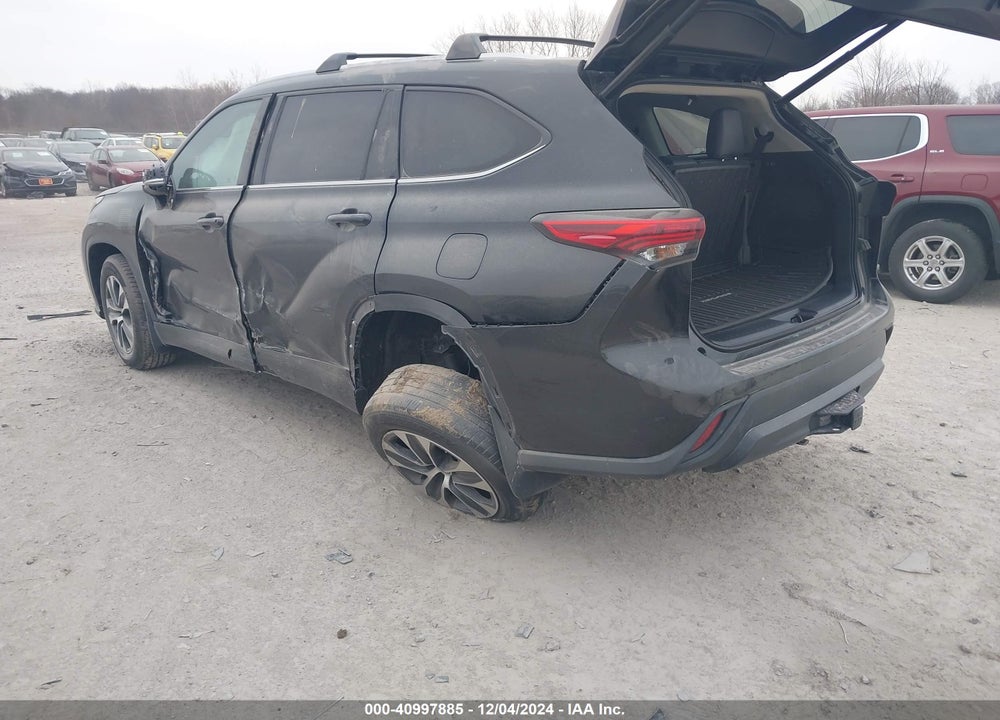 2020 TOYOTA HIGHLANDER XLE VIN: 5TDHZRBH7LS037600
