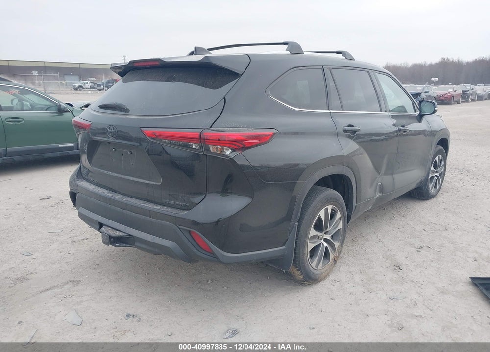 2020 TOYOTA HIGHLANDER XLE VIN: 5TDHZRBH7LS037600