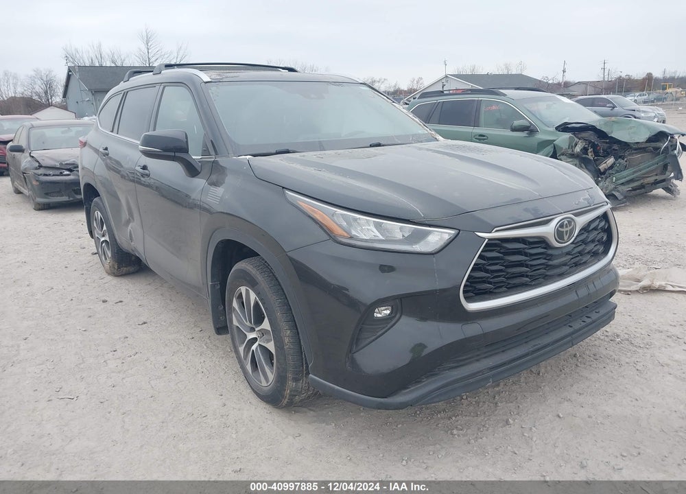 2020 TOYOTA HIGHLANDER XLE VIN: 5TDHZRBH7LS037600