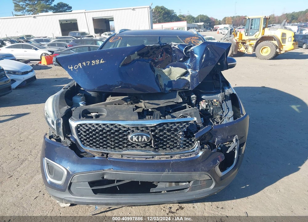 2017 KIA SORENTO 2.4L LX VIN: 5XYPG4A34HG256500