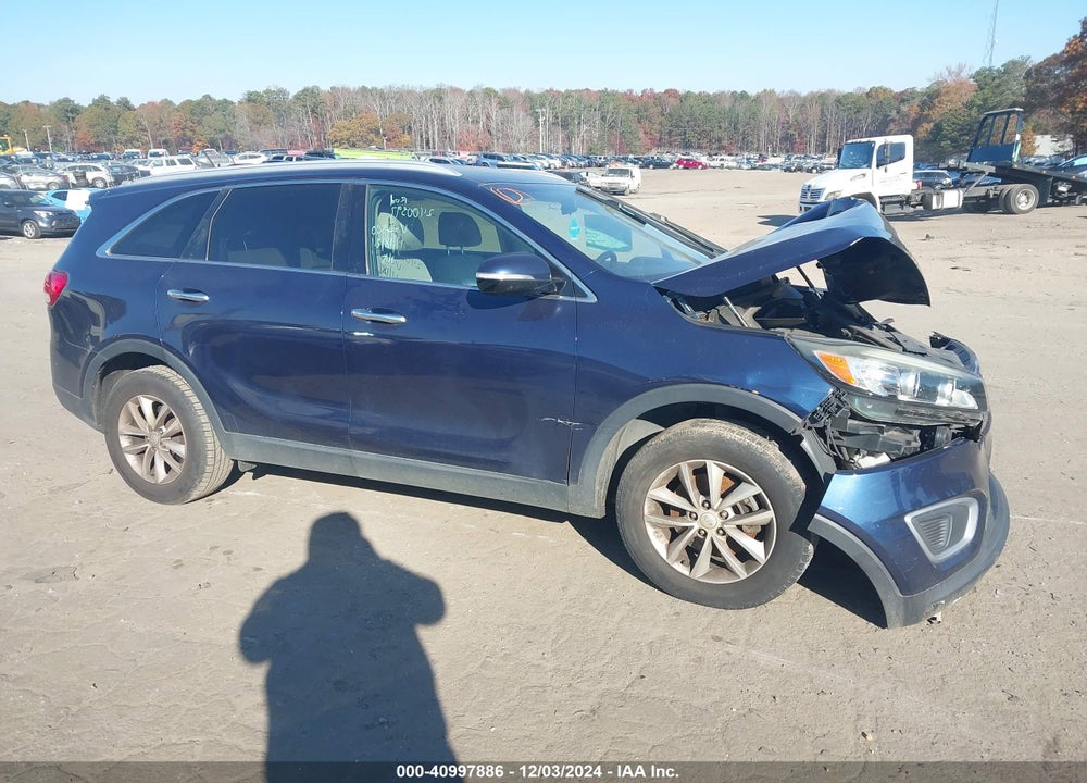 2017 KIA SORENTO 2.4L LX VIN: 5XYPG4A34HG256500