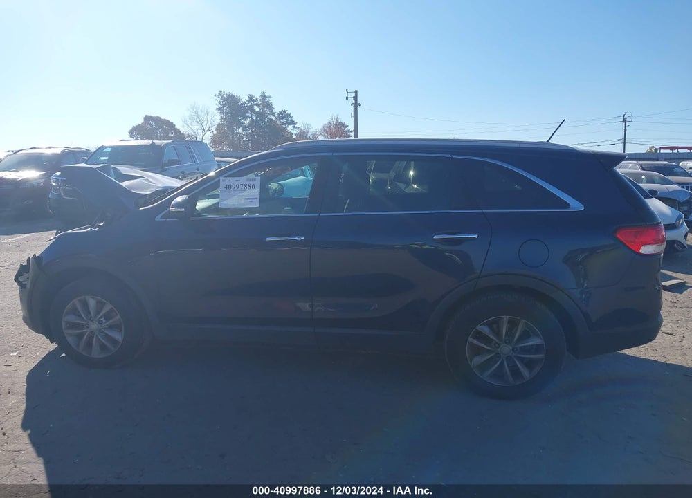 2017 KIA SORENTO 2.4L LX VIN: 5XYPG4A34HG256500