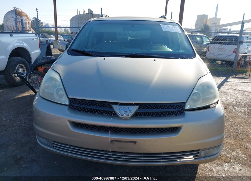 2004 TOYOTA SIENNA XLE VIN: 5TDZA22C34S147374