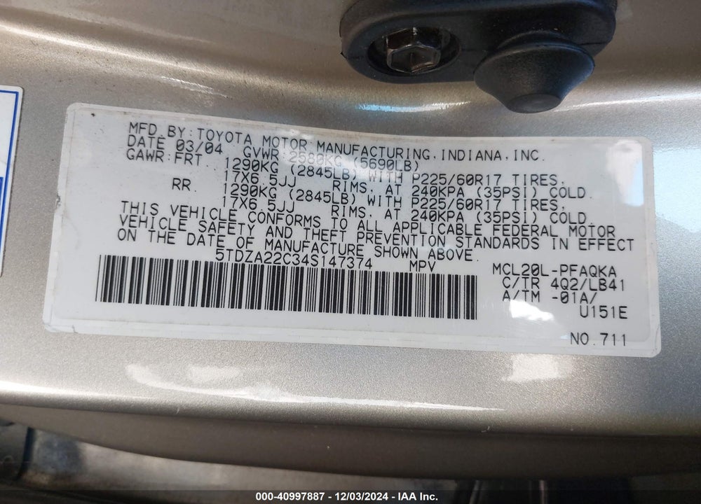 2004 TOYOTA SIENNA XLE VIN: 5TDZA22C34S147374