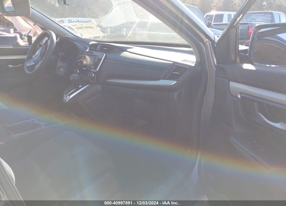 2018 HONDA CR-V LX VIN: 2HKRW5H38JH423947