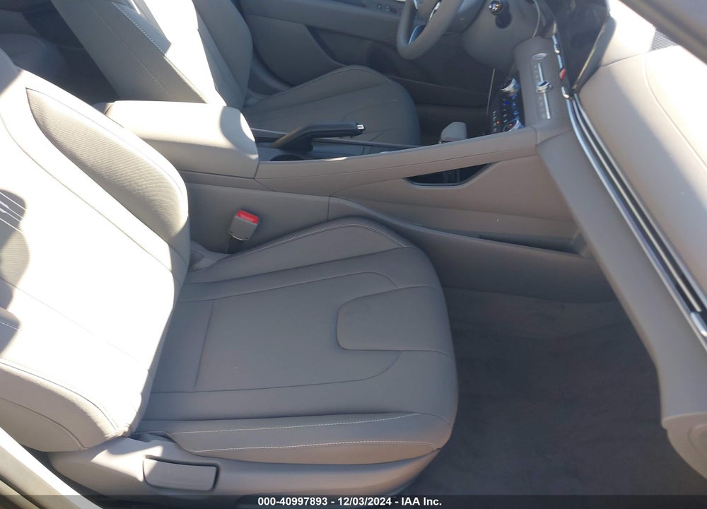 2024 HYUNDAI ELANTRA VIN: KMHLM4DG8RU799348