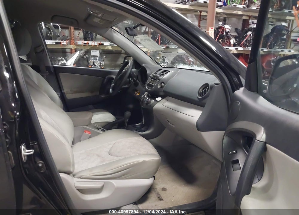 2011 TOYOTA RAV4 VIN: 2T3ZF4DV9BW061784