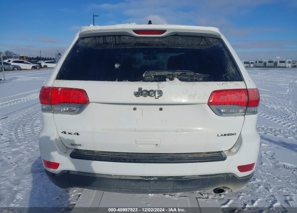 2015 JEEP GRAND CHEROKEE LAREDO VIN: 1C4RJFAG3FC894120