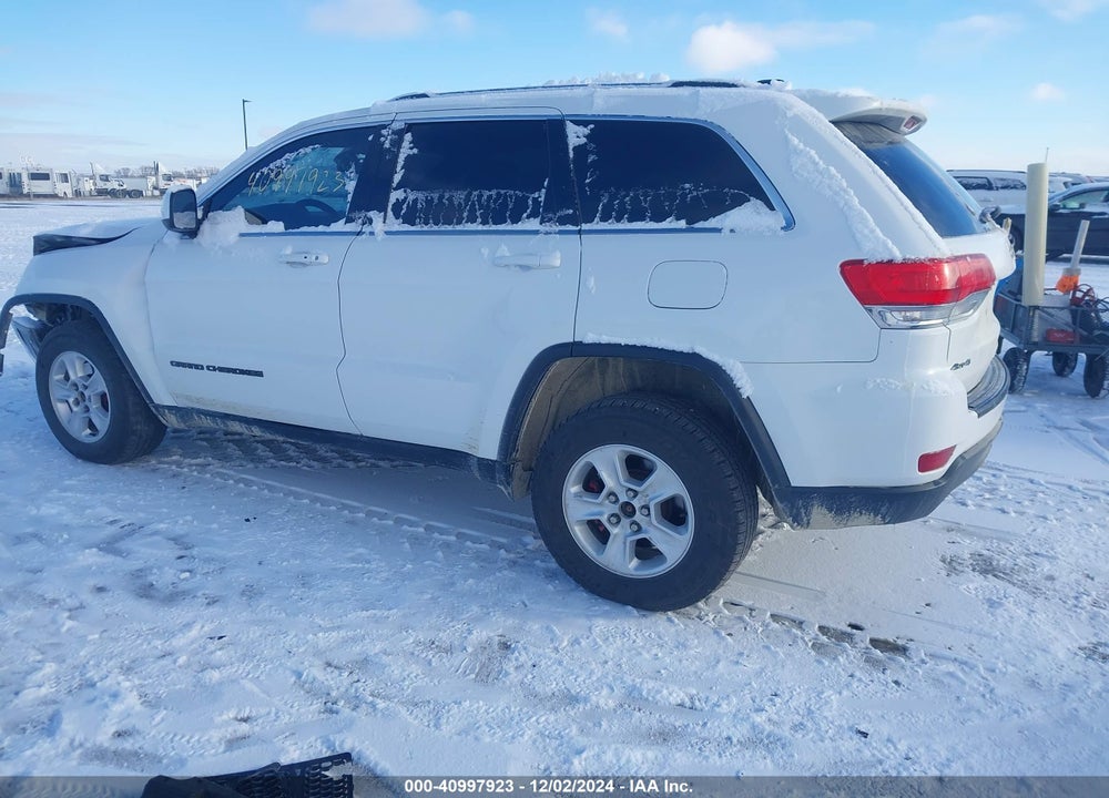 2015 JEEP GRAND CHEROKEE LAREDO VIN: 1C4RJFAG3FC894120