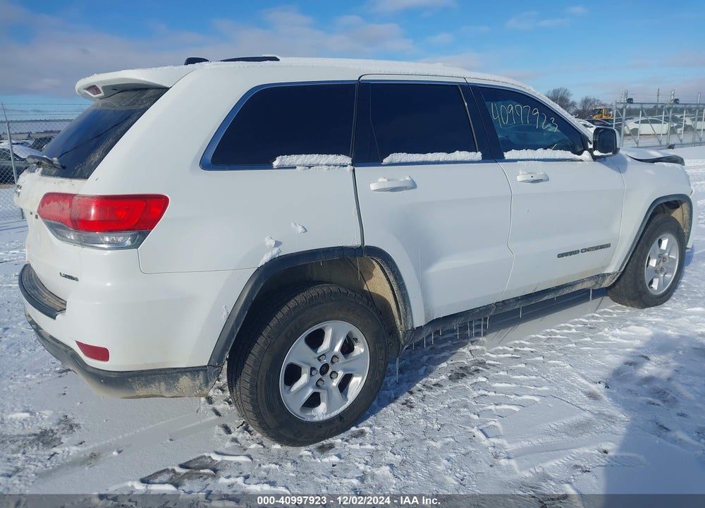 2015 JEEP GRAND CHEROKEE LAREDO VIN: 1C4RJFAG3FC894120
