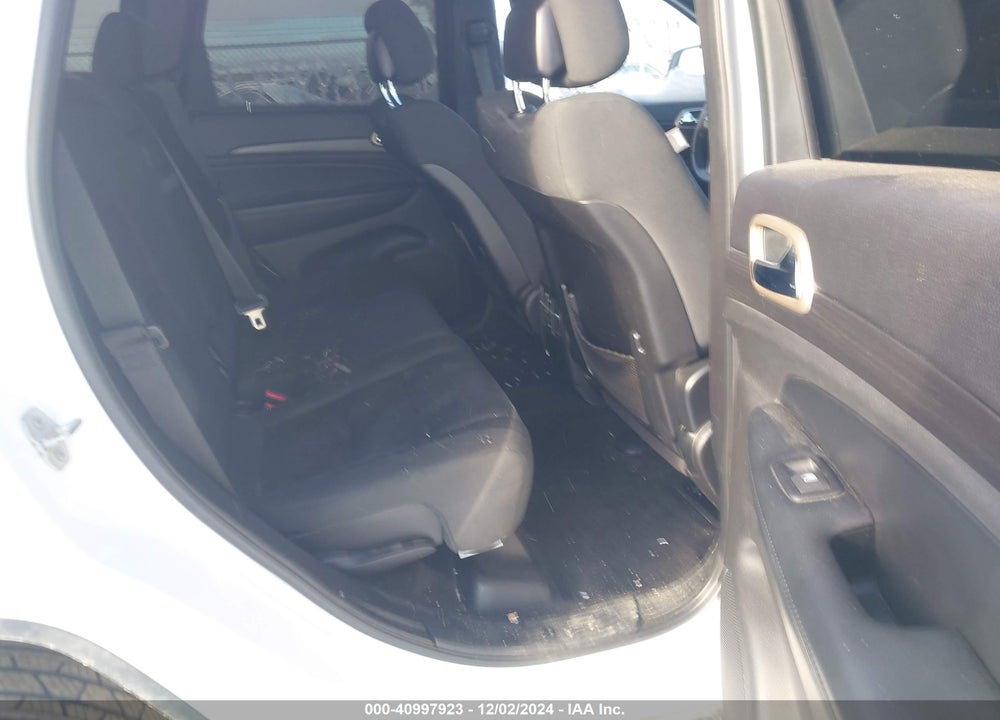 2015 JEEP GRAND CHEROKEE LAREDO VIN: 1C4RJFAG3FC894120