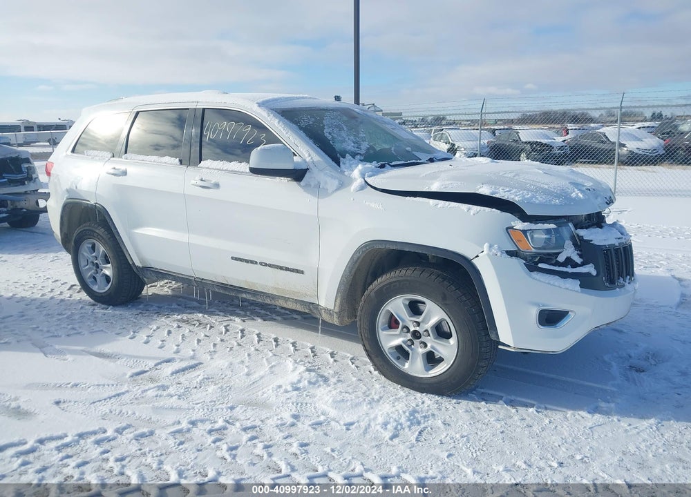 2015 JEEP GRAND CHEROKEE LAREDO VIN: 1C4RJFAG3FC894120