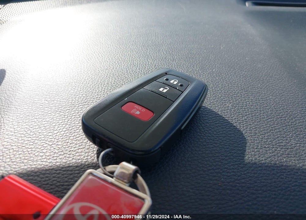 2022 TOYOTA RAV4 XLE VIN: 2T3P1RFV6NW271585