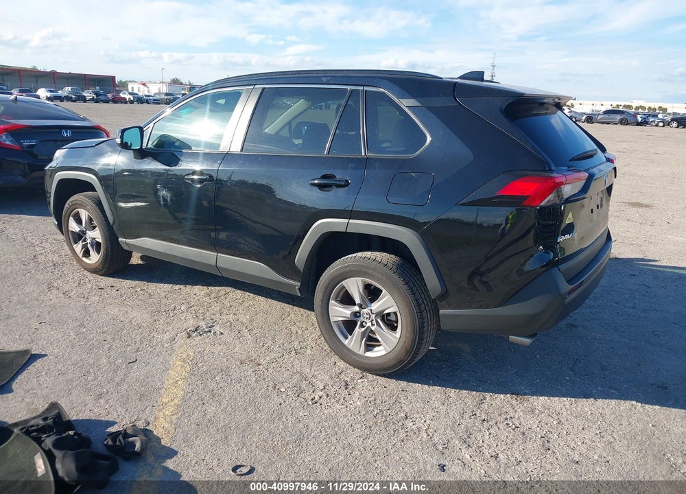 2022 TOYOTA RAV4 XLE VIN: 2T3P1RFV6NW271585