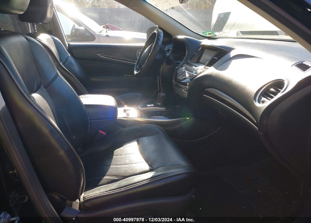 2015 INFINITI QX60 BASE (CVT) VIN: 5N1AL0MM2FC560131