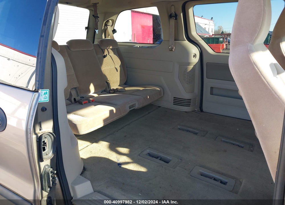 2004 FORD FREESTAR SE VIN: 2FMZA51634BB10058