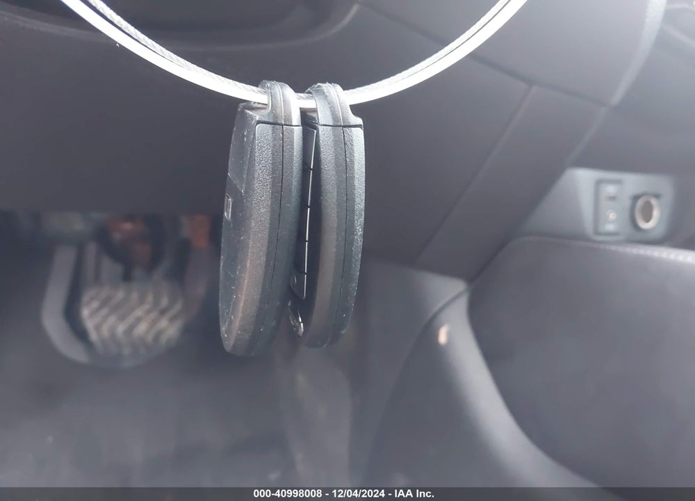 2017 NISSAN ROGUE SL VIN: JN8AT2MT2HW387840