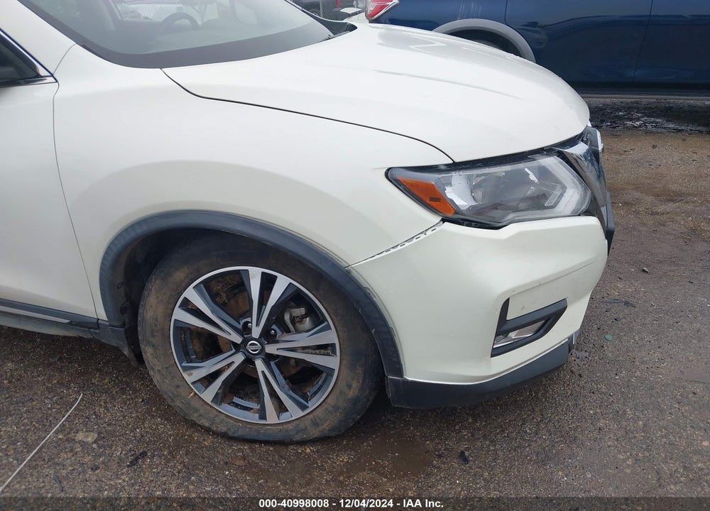 2017 NISSAN ROGUE SL VIN: JN8AT2MT2HW387840