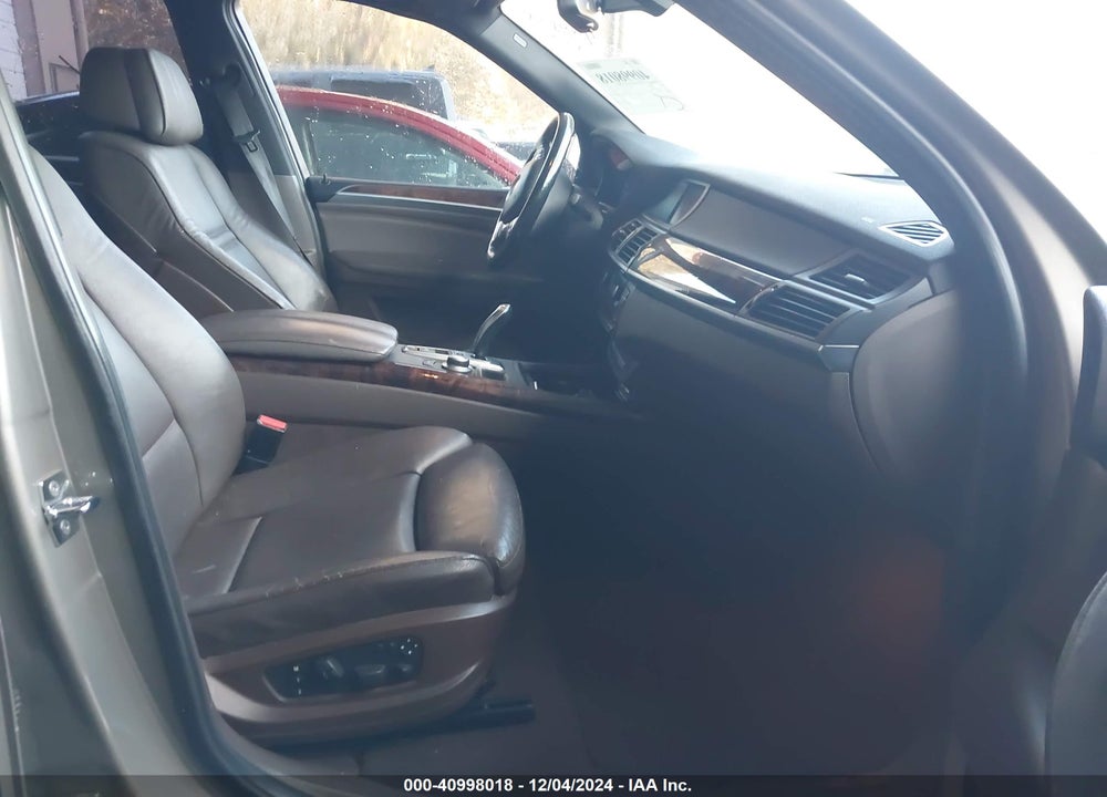 2009 BMW X5 XDRIVE30I VIN: 5UXFE43599L275810