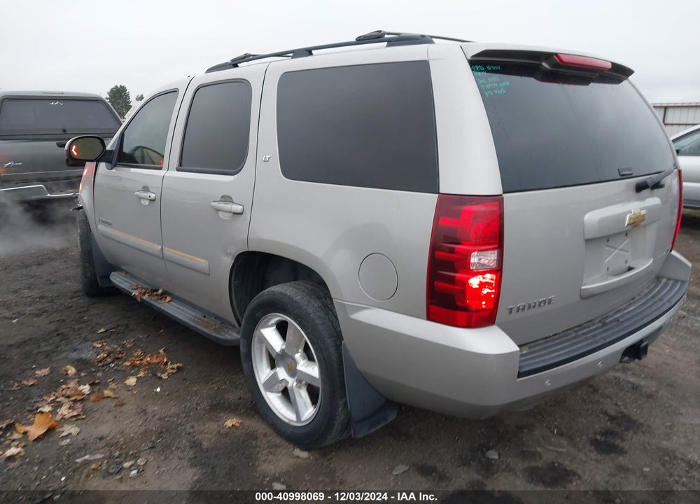 2007 CHEVROLET TAHOE LT VIN: 1GNFK13037J390979