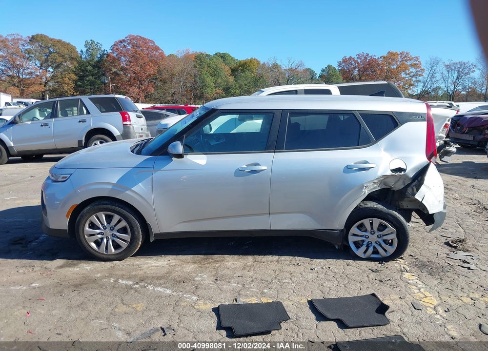 2021 KIA SOUL VIN: KNDJ23AU1M7737142