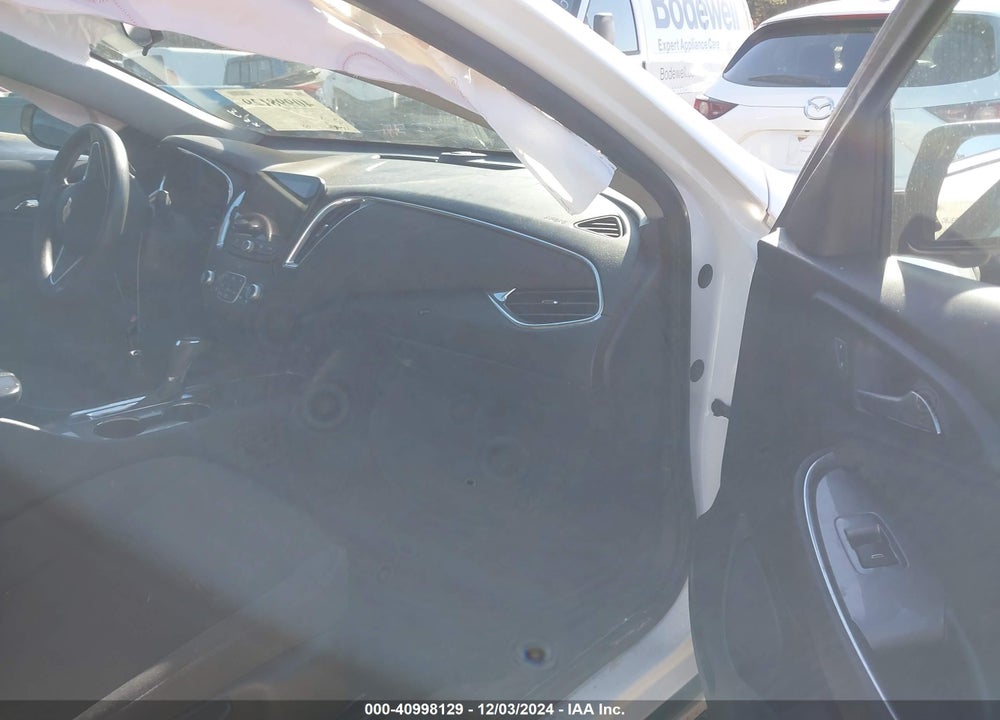 2019 CHEVROLET MALIBU VIN: 1G1ZD5ST4KF222565