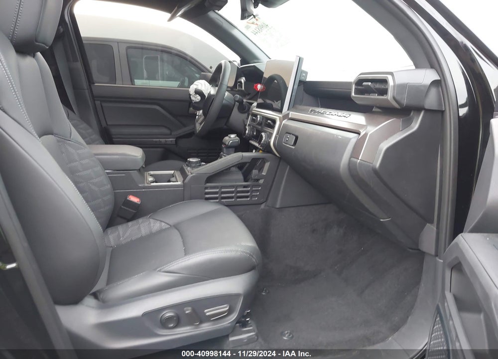 2024 TOYOTA TACOMA DOUBLE CAB/SR5/TRD SPORT/TRD OFF ROAD/LTD VIN: 3TMLB5JN5RM002187