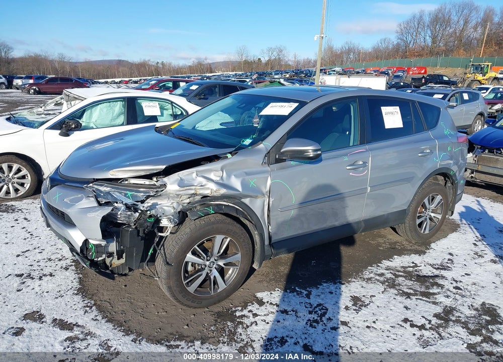 2018 TOYOTA RAV4 XLE VIN: 2T3RFREV3JW732215