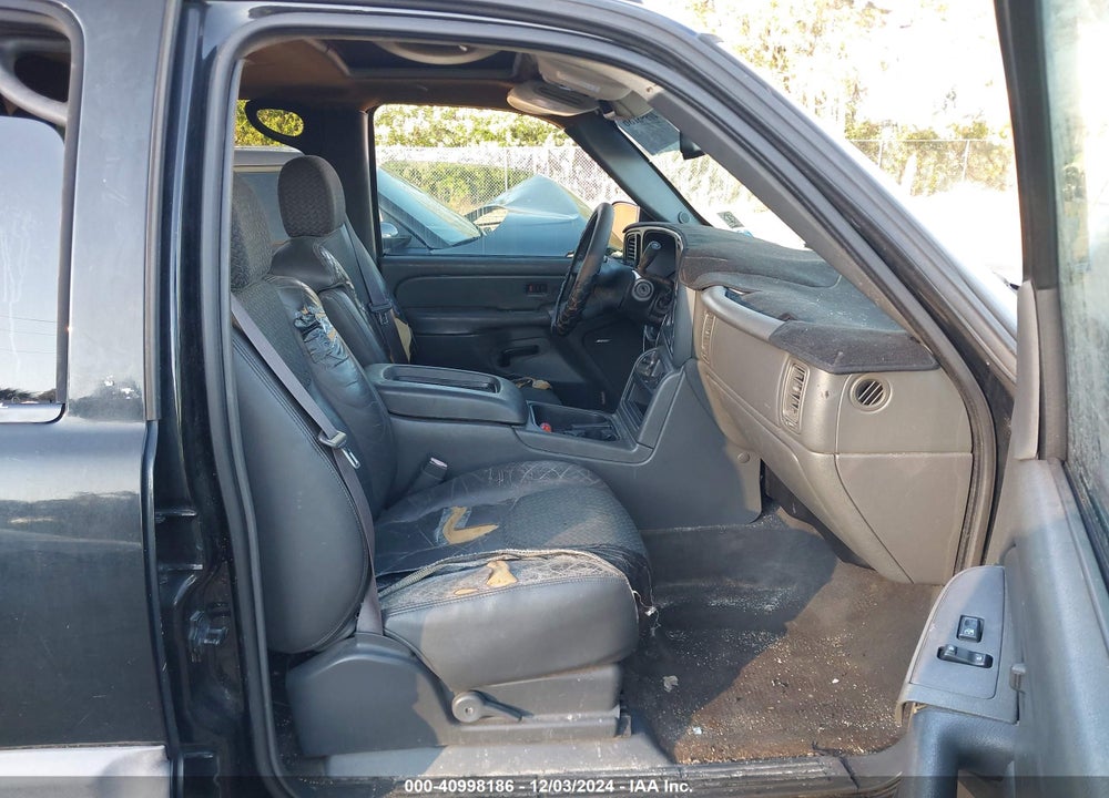 2004 CHEVROLET AVALANCHE 1500 VIN: 3GNEC12T54G158661