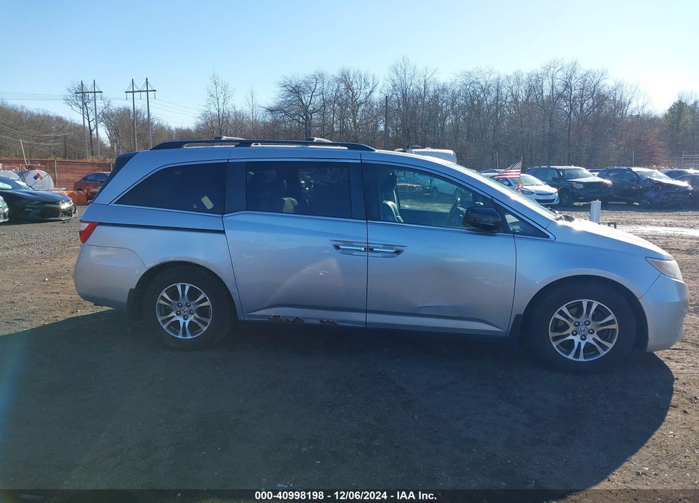 2011 HONDA ODYSSEY EX-L VIN: 5FNRL5H6XBB005473