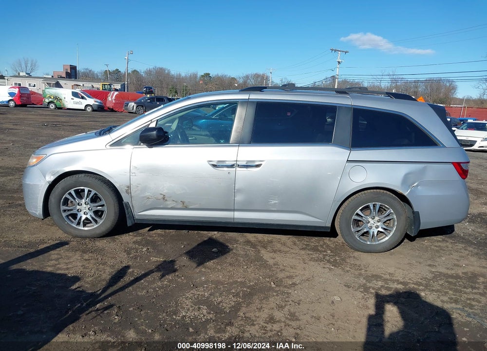 2011 HONDA ODYSSEY EX-L VIN: 5FNRL5H6XBB005473