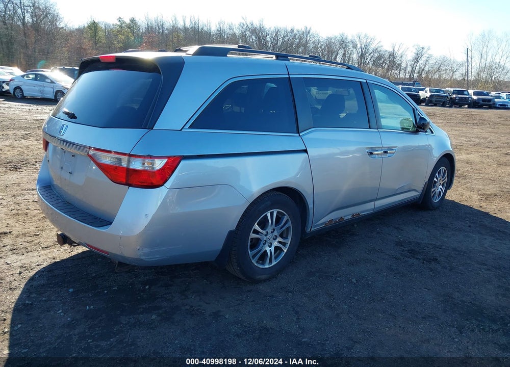 2011 HONDA ODYSSEY EX-L VIN: 5FNRL5H6XBB005473