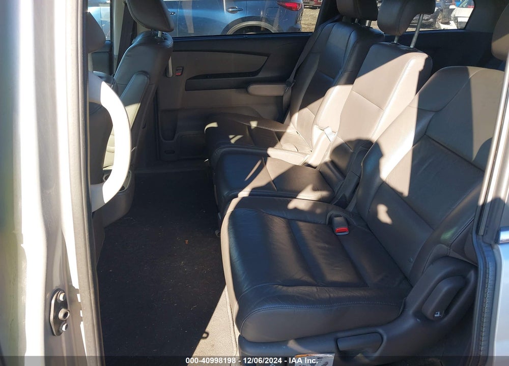 2011 HONDA ODYSSEY EX-L VIN: 5FNRL5H6XBB005473