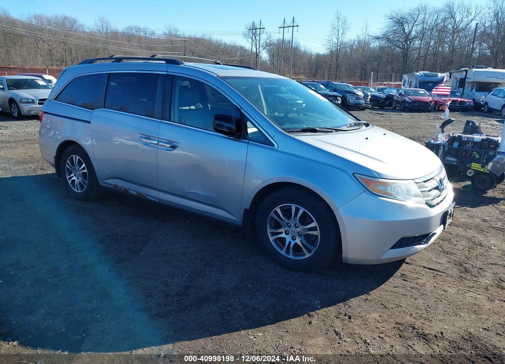 2011 HONDA ODYSSEY EX-L VIN: 5FNRL5H6XBB005473