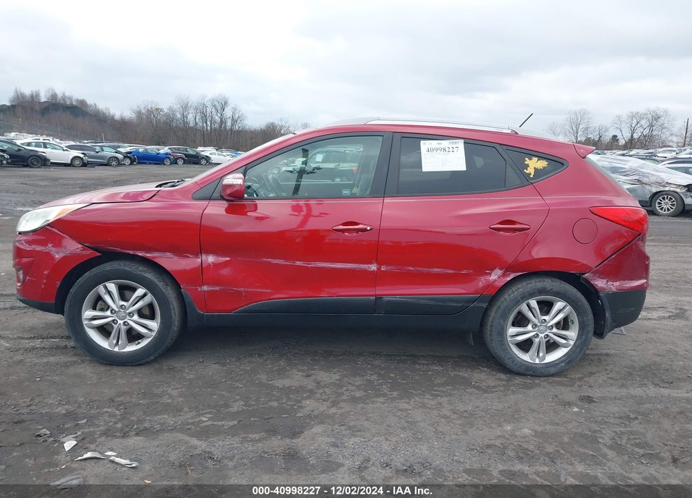 2013 HYUNDAI TUCSON GLS VIN: KM8JUCAC9DU768976