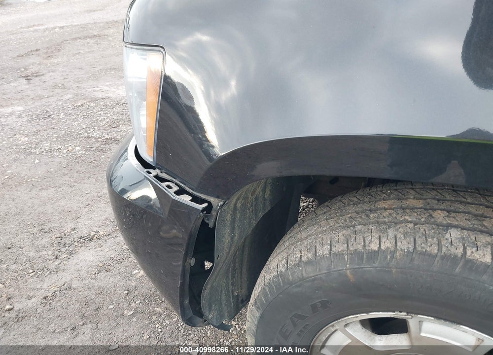 2013 CHEVROLET TAHOE LS VIN: 1GNSKAE09DR276025